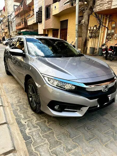 Honda Civic 2021 VTI Oriel 100% genuine